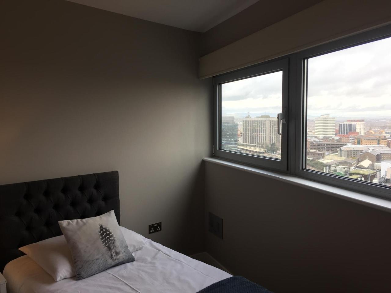 High View Serviced Apartment Кардифф Экстерьер фото